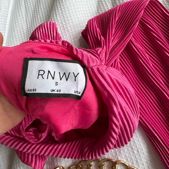 Pink Cutout Long sleeve Maxi Dress - Picture 7 of 7